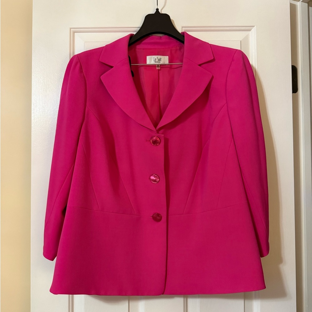 Women’s LeSuit Bright Pink Blazer. Size 18W. Excellent condition